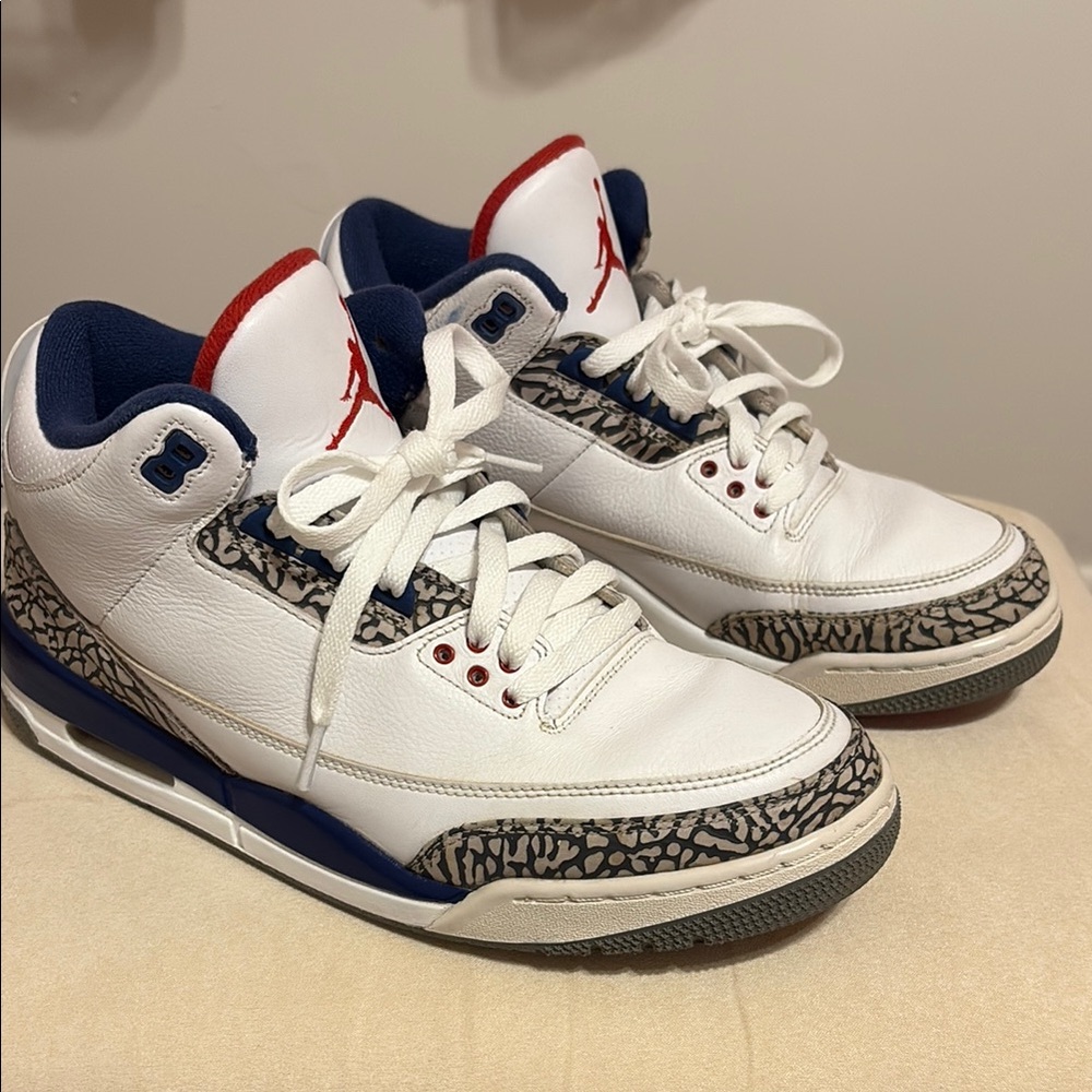 Air Jordan 3 Retro White Sneakers - Picture 2 of 11